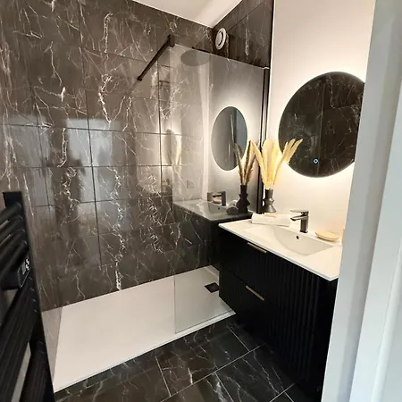 Richerand - 2 Bedrooms - Pardieu شقة