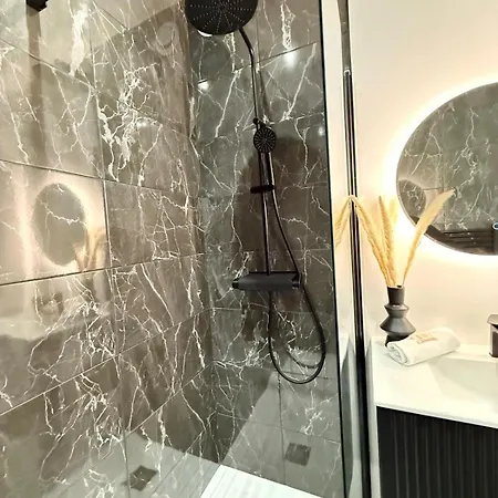 Richerand - 2 Bedrooms - Pardieu شقة *